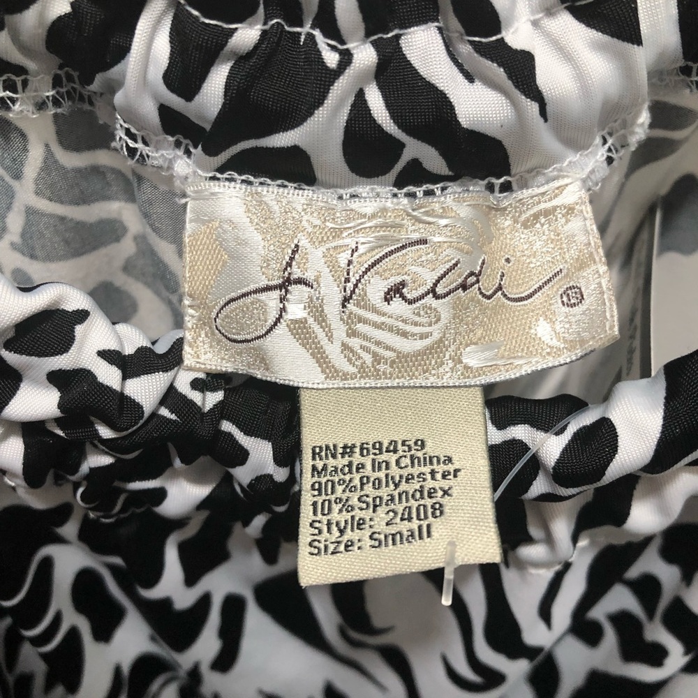J. Valdi Blk/Wht Print Sundress - Picture 2 of 3